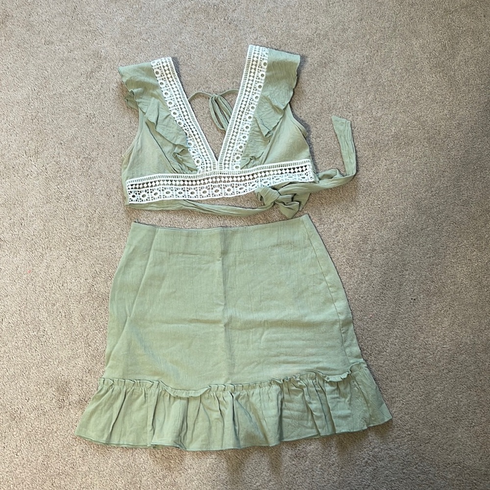 Two piece set